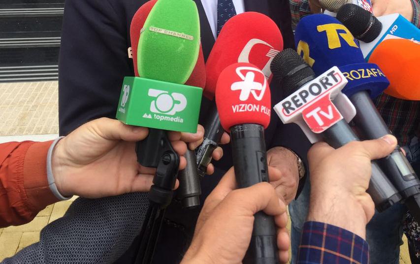 45 gazetarë të kërcënuar po përgatiten të lënë Shqipërinë