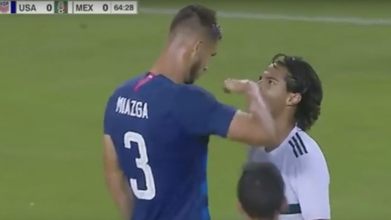 Tension në ndeshjen SHBA-Meksikë, talli kundërshtarin se ishte i shkurtër