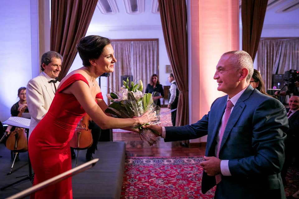 Meta në koncertin e sopranos shqiptare: Një shpalosje e mrekullueshme