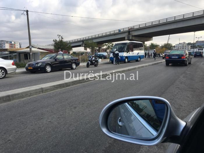 Durrës, policia rrugore kontrolle në akset kryesore (FOTO)