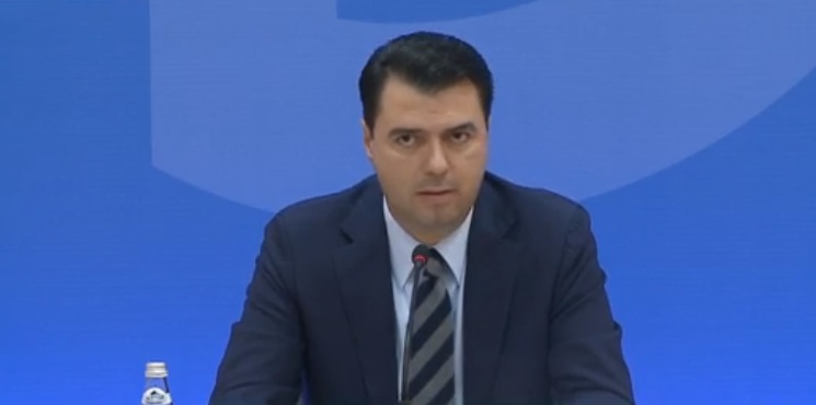 Basha: Vlora e Durrësi po përballen me përmbytje, dëme në banesa