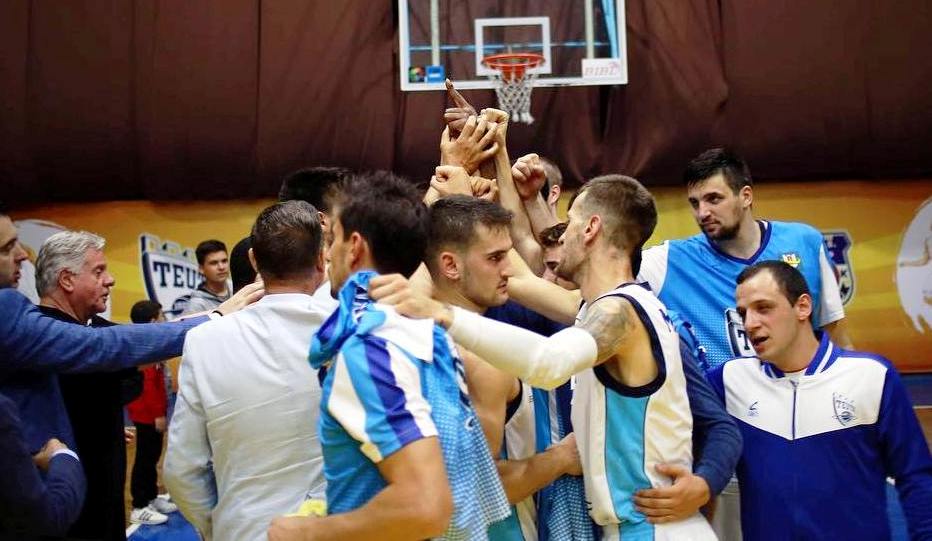 Basketboll/Teuta mbyll javën e përkryer, merr kryesimin e Superligës