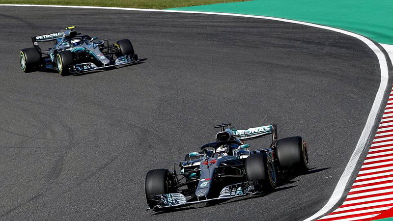 F1, Hamilton fiton në Japoni dhe përgatit festën; Dështon Ferrari: Vettel gabon, Raikkonen i pesti