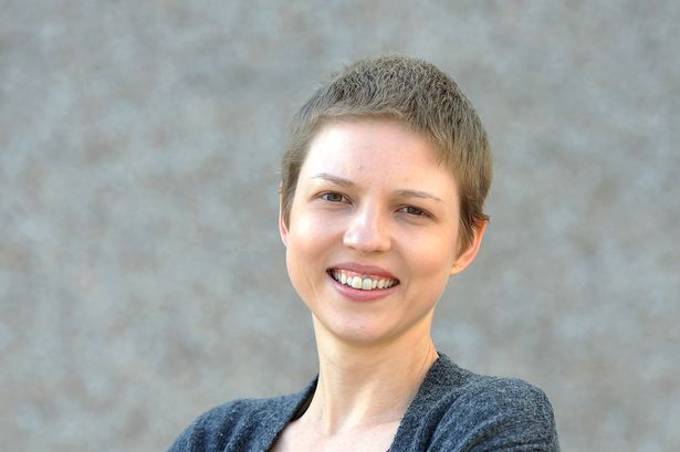 Refuzoi kimioterapinë për të shpëtuar vajzën, humb jetën nëna e re