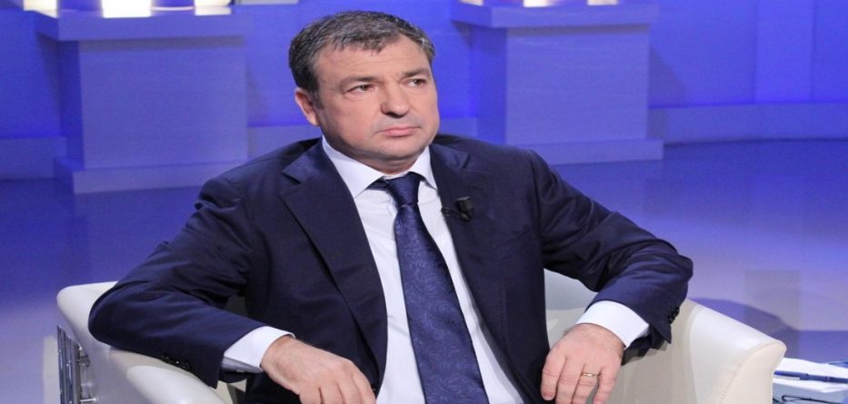 Shpërthen Dako: Flas shumë në telefon, nuk ka bir k**** që ma kalon