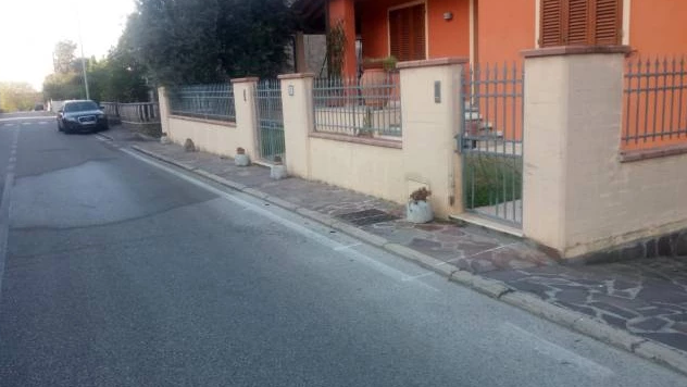 EMRI/ Humb kontrollin e motorit dhe përplaset me kangjellat, vdes 18-vjeçari Gixhari