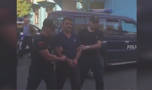 Zbardhet debati mes autorit dhe viktimave para masakrës së trefishtë