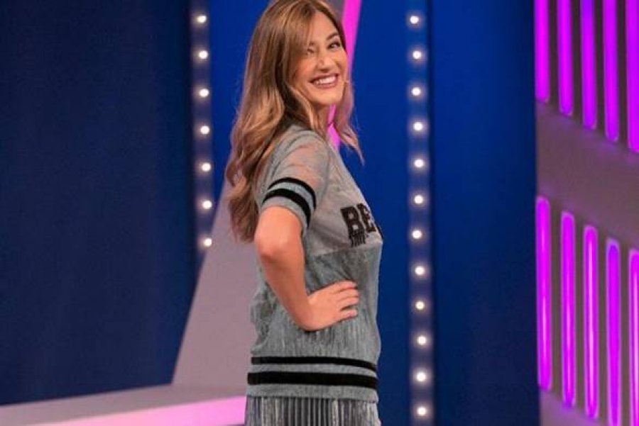 Puthje mes moderatoreve, statusi i Bietës: Bëj be e rrufe…