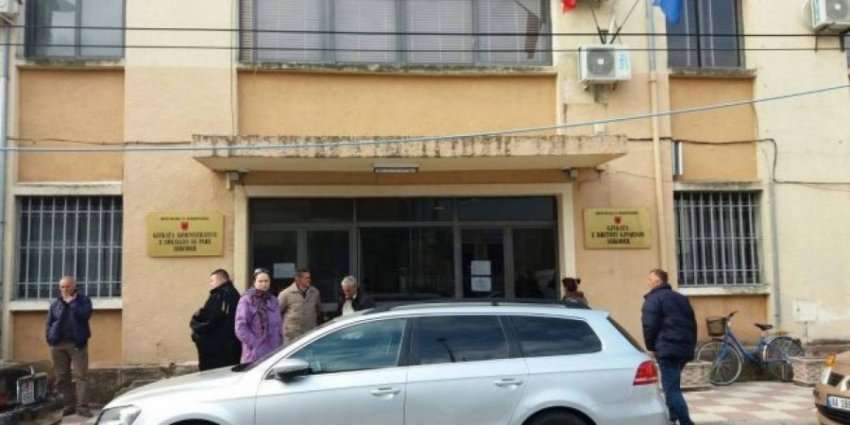 Do transportonin 80 kg drogë, burg për 6 të arrestuarit