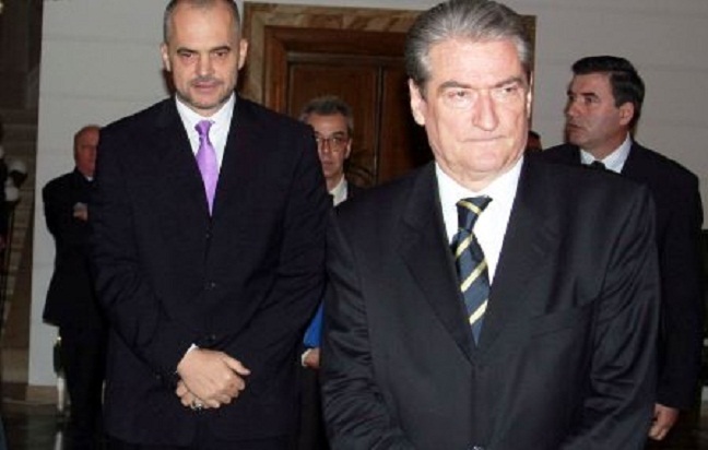 Lojërat e fatit/ Rama nxjerr foton e Berishës në kazino