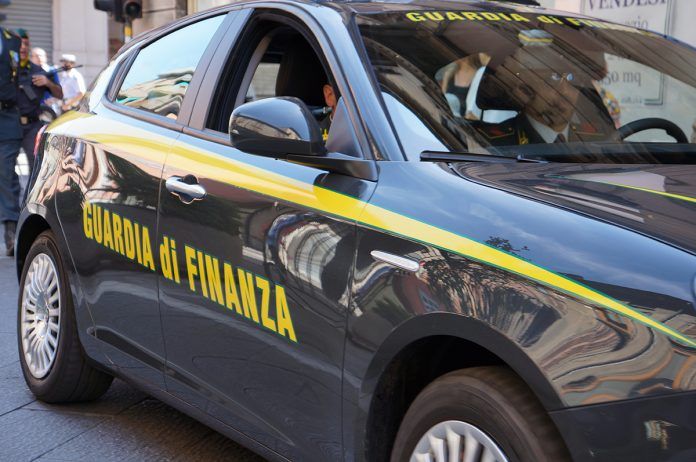 Shkatërrohet banda në Itali, 8 shqiptarë në pranga, mes tyre një femër (EMRAT)