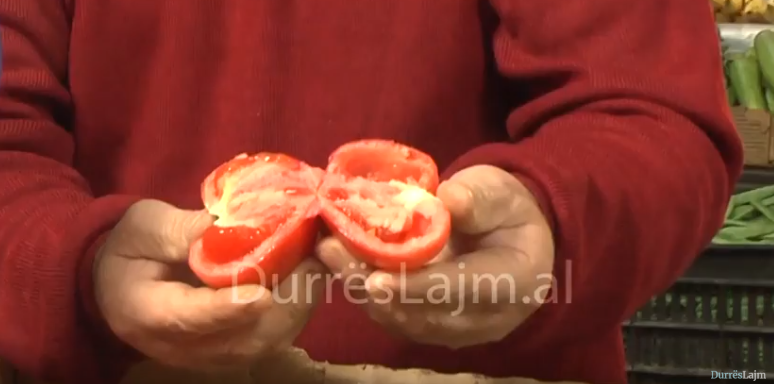 Siguria ushqimore/ Shqetësimet kryesore që kanë konsumatorët në Durrës (VIDEO)