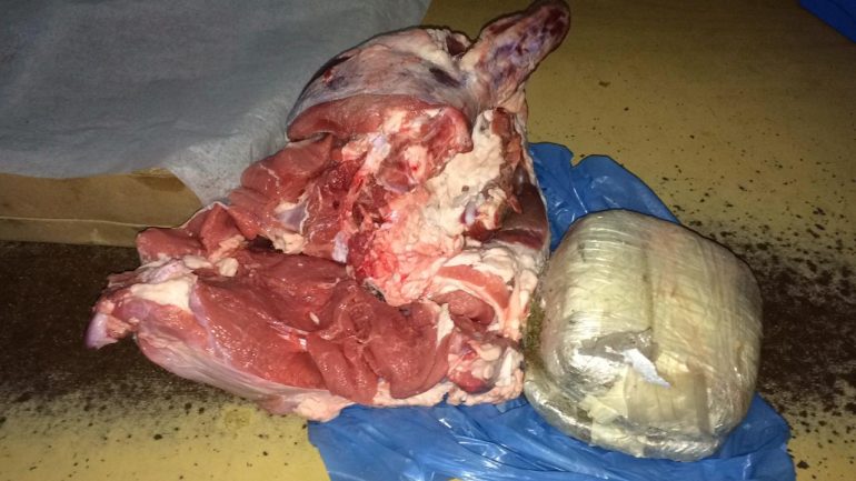 EMRI/ Kapet droga që po i dërgohej ‘të fortit’ të Beratit (FOTO)