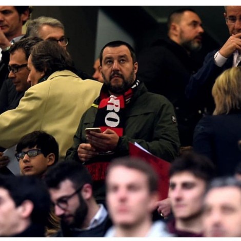 Humbja e Milanit në derbi, shpërthen Ministri i Brendshëm italian