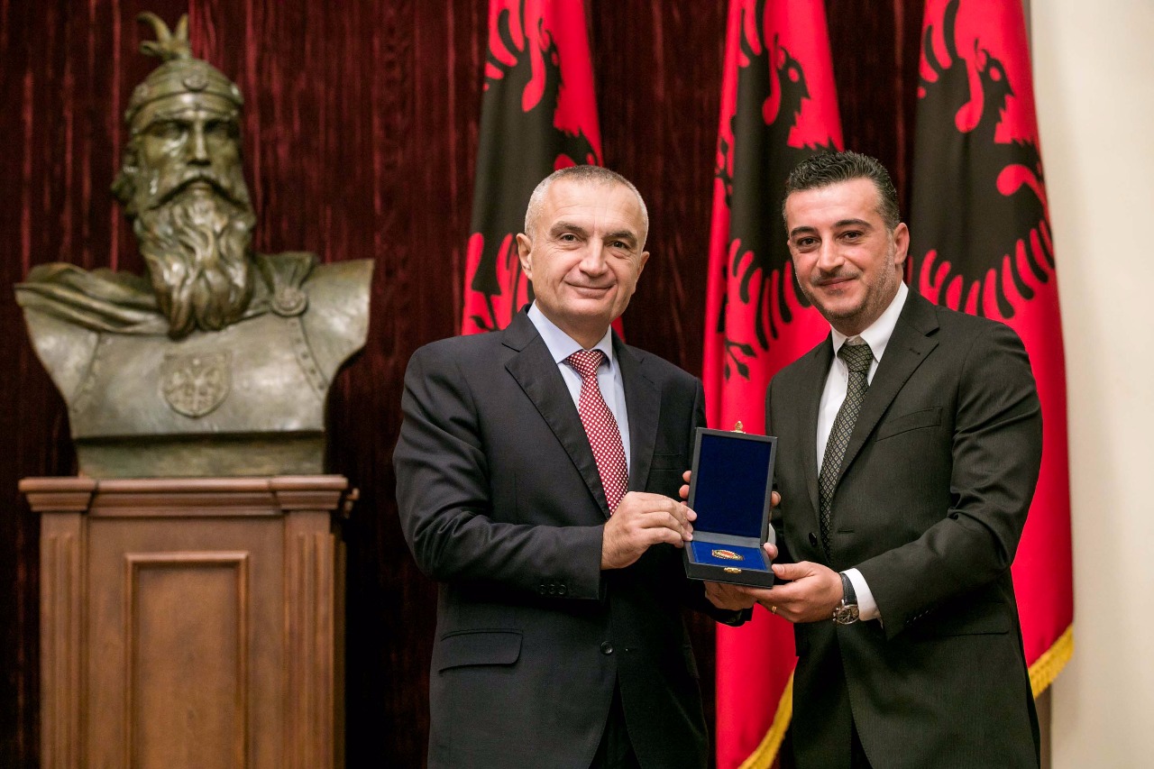 “Mjeshtër i Madh”, dekorohet pas vdekjes rekordmeni i atletikës Sadik Demiraj