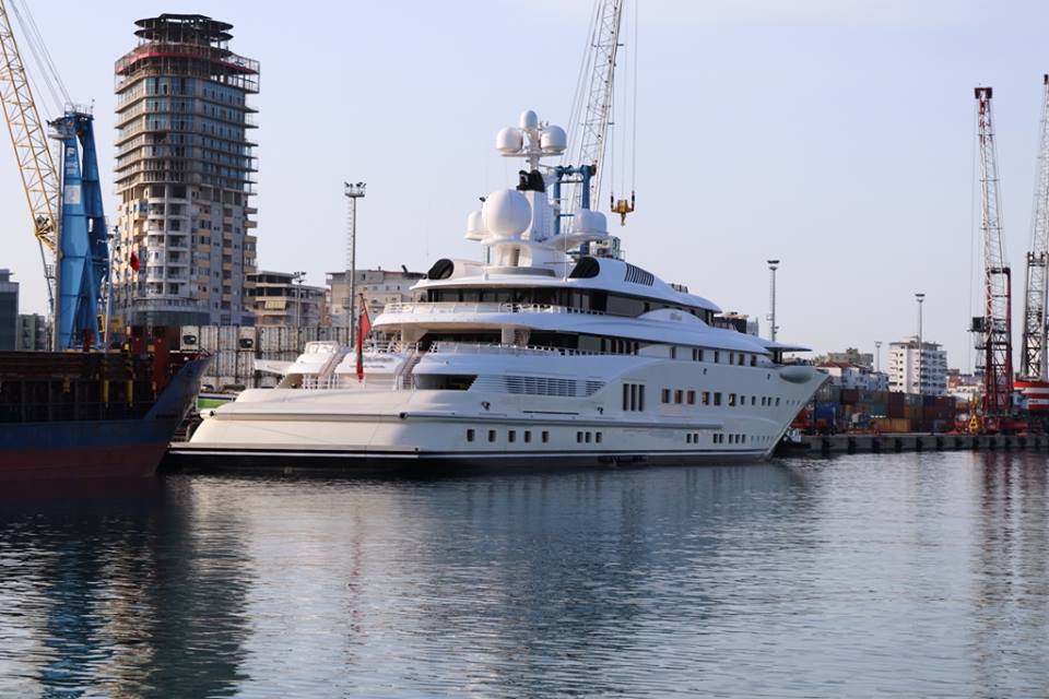 Bum jahtesh në portin e Durrësit, tejkalohen shifrat e vitit 2017 (FOTO)