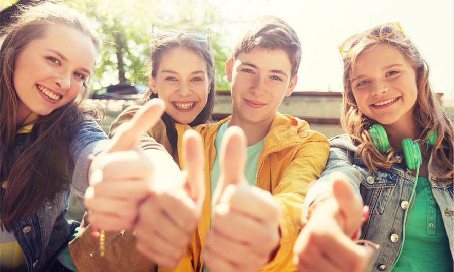 Doni të studioni në SHBA, ambasada amerikane: Aplikoni për YES