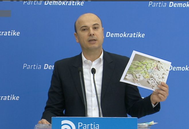 PD akuzon bashkinë: Po betonizohet hyrja e parkut të Liqenit