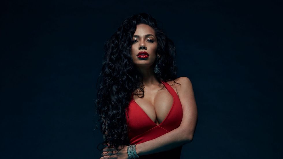 Drogë dhe sherr në publik, arrestohet modelja dhe i dashuri i saj