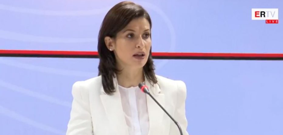 KLD i jep 2 vite leje prindërore gjykatësit, reagon ministrja Etlida Gjonaj