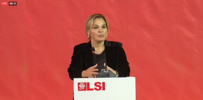 Kryemadhi: Kur të shkoni në ish-Bllok vishni antiplumb