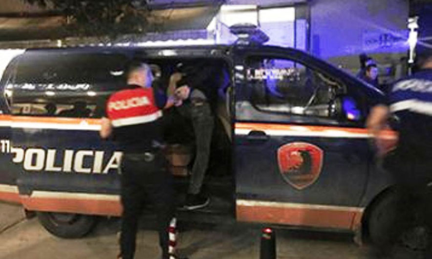 Polici i arrestuar në Durrës ishte denoncuar 4 vite më parë për dhunë