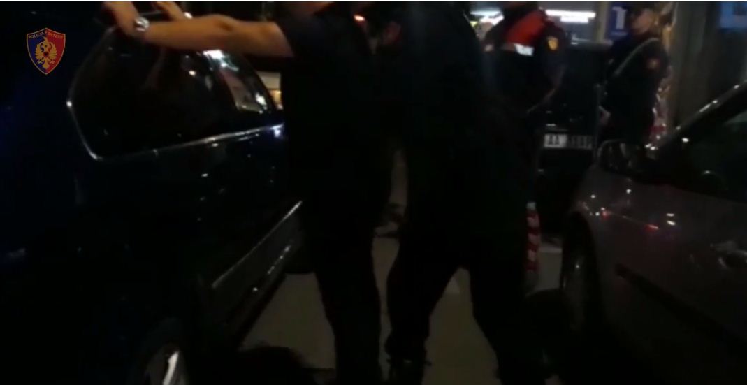 Arrestohet durrsaku me tre emra, në kërkim ndërkombëtar (VIDEO)