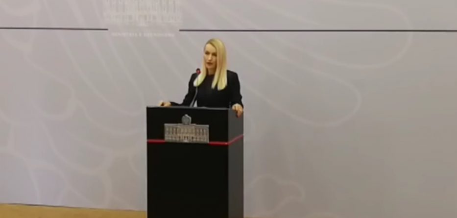 Zv/ministrja: Policia nuk u shantazhua nga rasti i Xhisiela Malokut