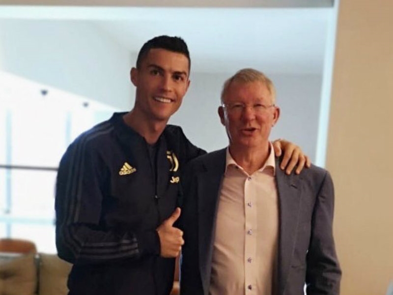 Ronaldo i thur dedikimin special Ferguson-it