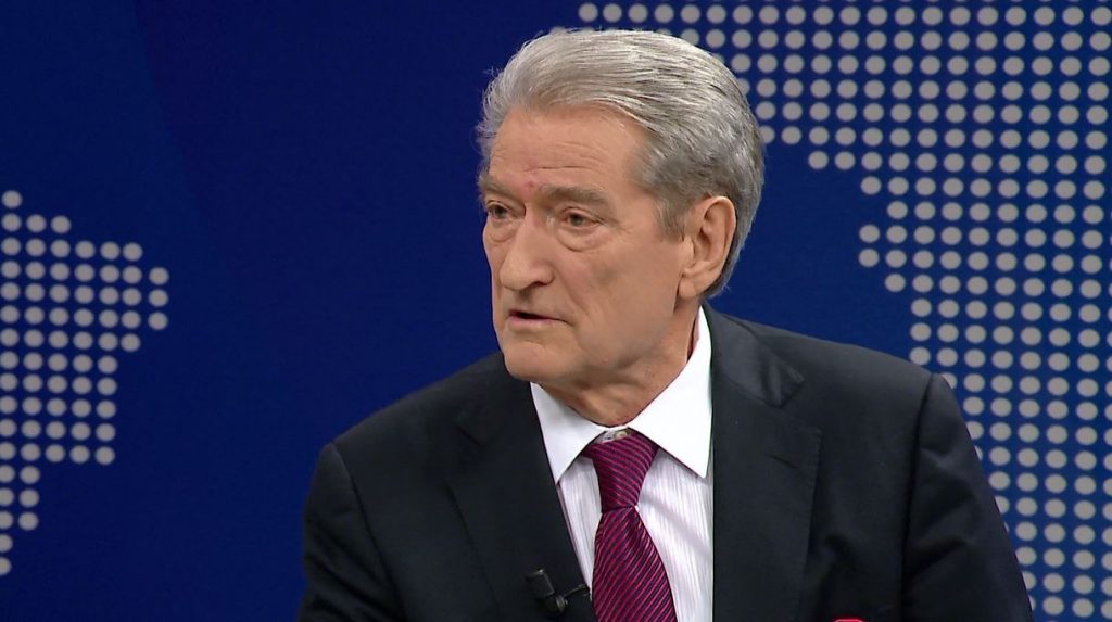 Për herë të parë, Berisha flet për mbylljen e basteve: Do ndodhë si me drogën