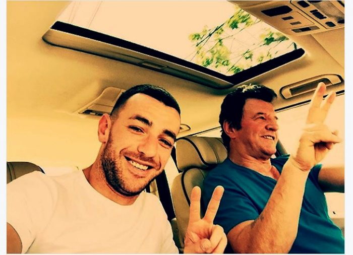 ‘Pjesë e bandës së Berishës’, babai i Stresit padit Taulant Ballën