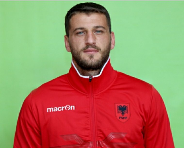 Arrestohet Alban Hoxha!