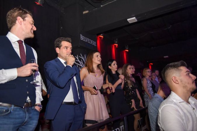 Partneri i Google që dominon tregun italian është deputet në Shqipëri