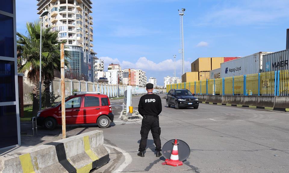 Lëvizja e përkohshme e automjeteve nga porti, lehtëson qarkullimin në Durrës (FOTO)