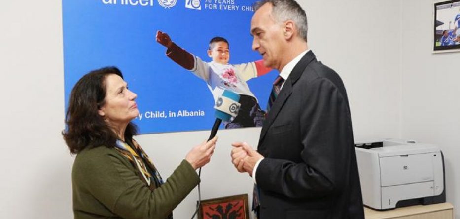 Sfida më e madhe e Shqipërisë është emigrimi i fëmijëve