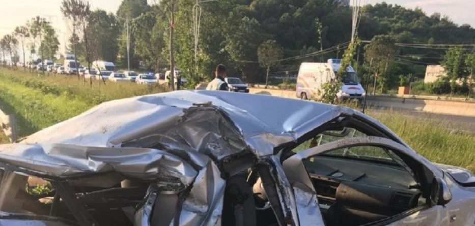 Aksident i rëndë me dy të vdekur