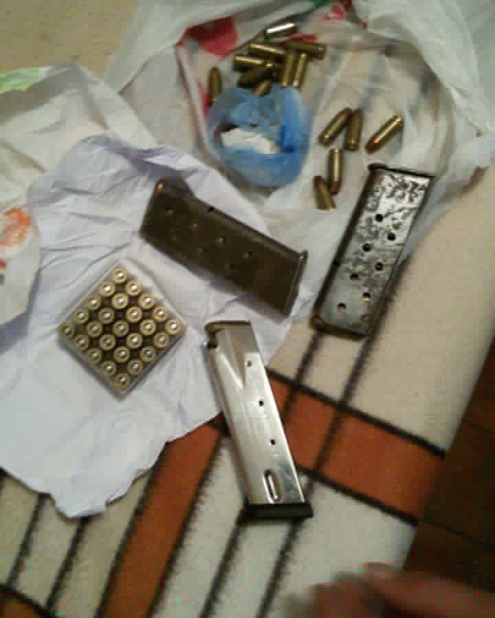 EMRAT/ Shisnin drogë pranë shkollave, kapen 2 të rinj