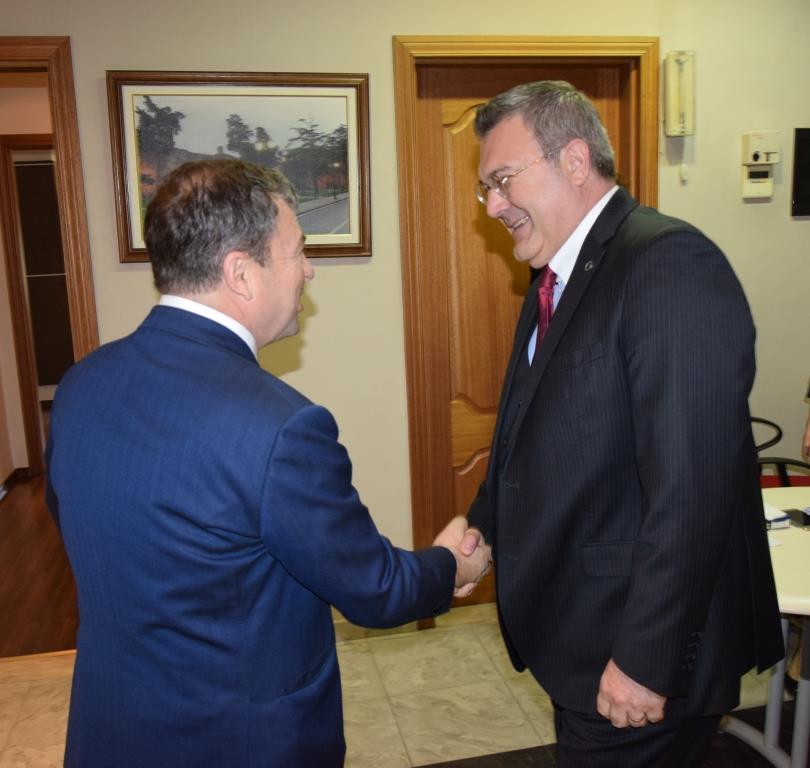 Dako takim me ambasadorin turk, binjakëzim midis Durrësit dhe një qyteti bregdetar të Turqisë