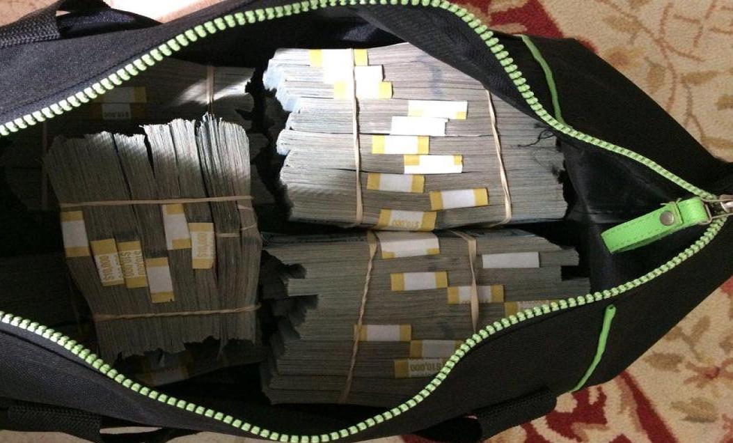 Gjen 7.5 mln dollarë në depon që kishte blerë për vetëm 500 dollarë, por më pas del pronari… (FOTO)