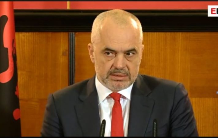 Rama: Po mbillet fara e vetëdijes në administratë