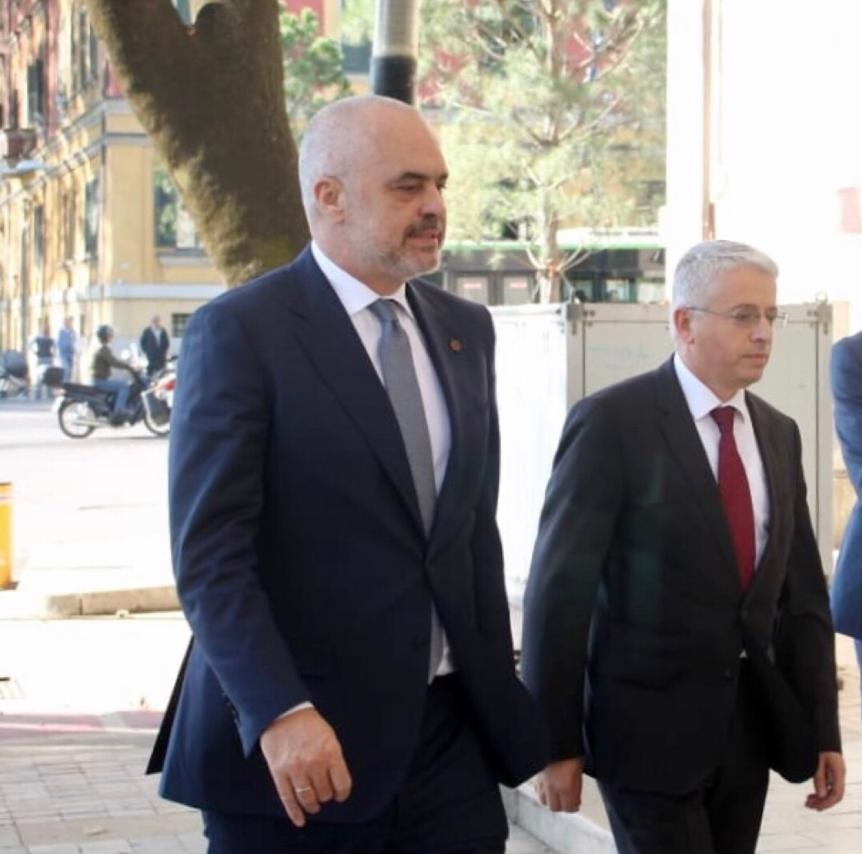 Zv.ministri Lleshaj renditet krah ministrave në qeveri