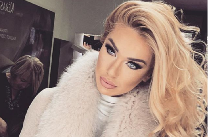 “S’e dija që ishte milioner”, këngëtarja tregon njohjen me burrin dhe raportet me vajzën e tij