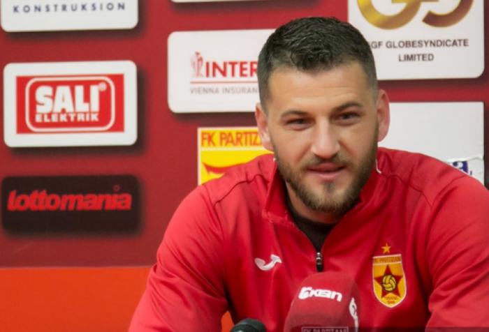 U arrestua në gjendje të dehur, Alban Hoxha rikthehet në fushë