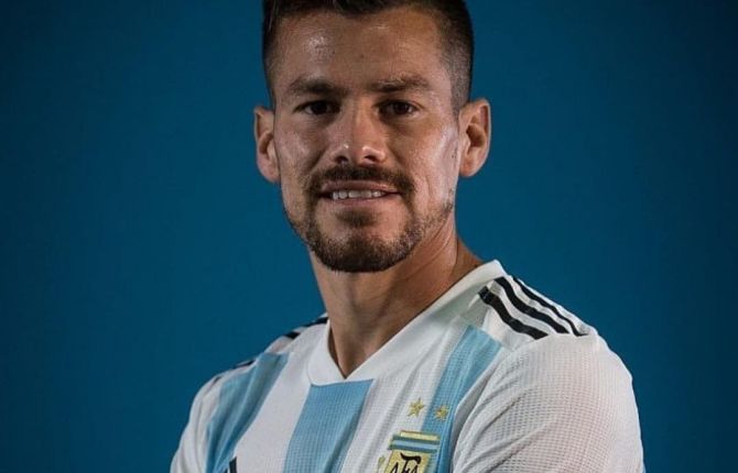 Argjentina harron lojtarin në hotel, ishte në… tualet