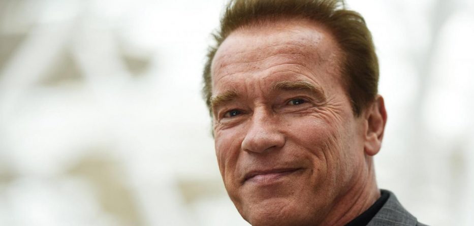 “Dorëzohet” Arnold Schwarzenegger!