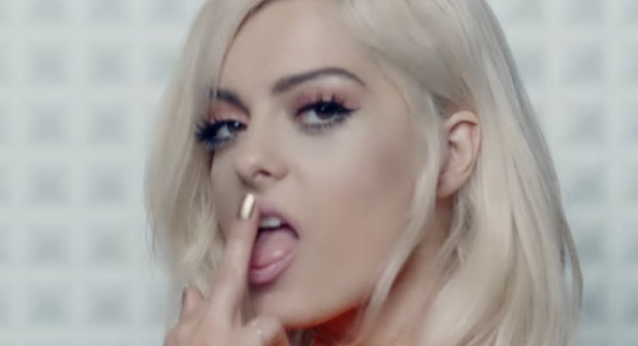 Godet Bebe Rexha me postimin e fundit