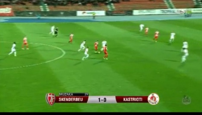 Fitore e vuajtur e Skënderbeut, Kastrioti bën paraqitje dinjitoze në Korçë