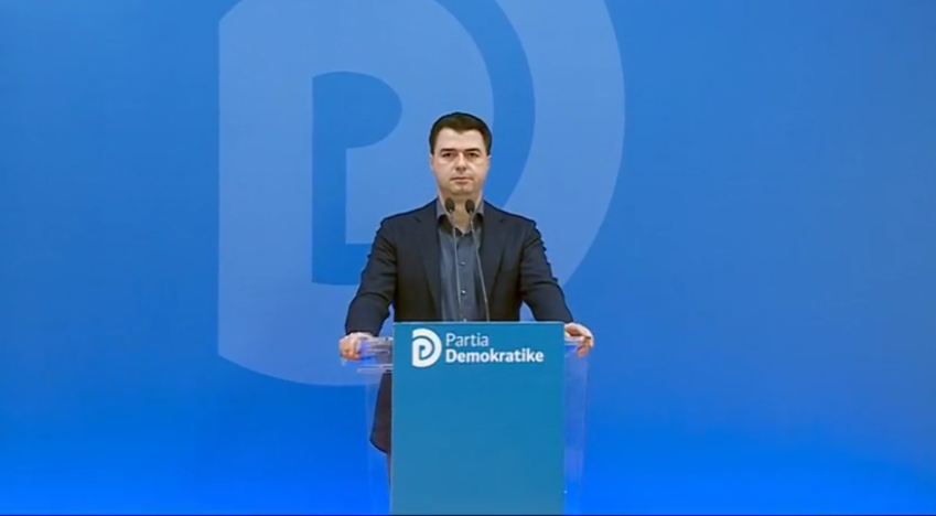 Basha akuza Ramës: O plehër, e doje policen dëshmore me zor (VIDEO)