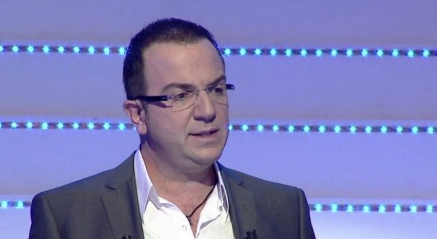 Ardit Gjebrea i jep një shuplakë vetes për këtë gjë