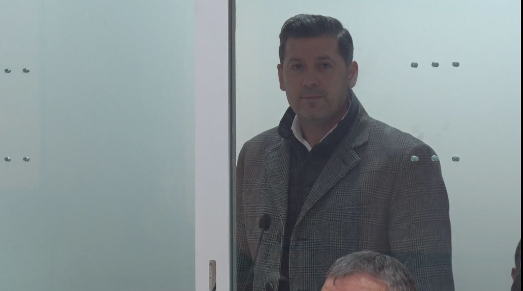 Lirohet nga burgu ish-kreu i ARRSH-së, Dashamir Xhika